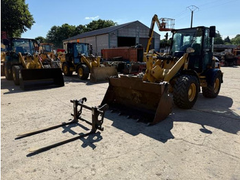 اللودر بعجل CATERPILLAR 908H