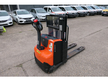 معدات الرفع منخفض المستوى BT SWE 200D: صور 4