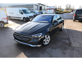 سيدان MERCEDES-BENZ