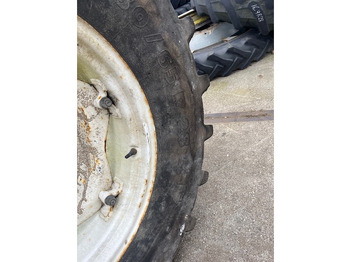 الإطارات Michelin 480/65 R28 x 108: صور 4