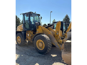اللودر بعجل Caterpillar 920: صور 2