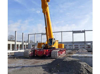 رافعة مجنزرة LIEBHERR