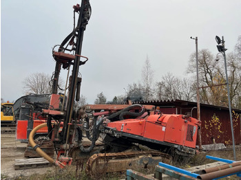 آلة حفر SANDVIK