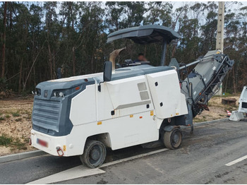 ماكينات لصقل الأسفلت WIRTGEN