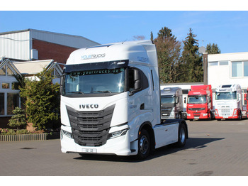شاحنة جرار IVECO S-WAY