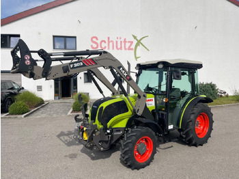 جرار CLAAS Nexos