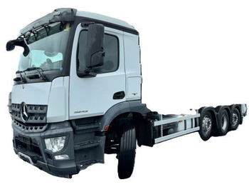الشاسيه شاحنة MERCEDES-BENZ Arocs 3243