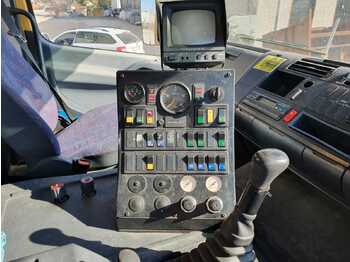سياره كنس شوارع Runway Sweeper Johnston-Beam Scania P400 Model Beam S14000: صور 3