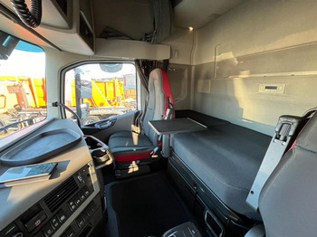 شاحنة ذات الخطاف VOLVO (S) Truck FH 500 6x2 Abrollkipper Funkfernbedienung: صور 3