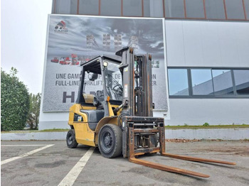 رافعة شوكية تعمل بالغاز Caterpillar GP25N: صور 2