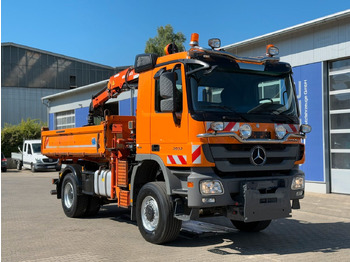 شاحنة كرين MERCEDES-BENZ Actros 2044
