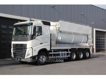 فراغ شاحنة VOLVO FH 500