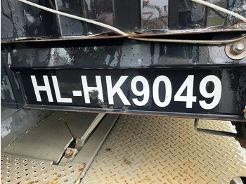 بصندوق مغلق نصف مقطورة KRONE