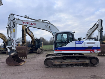 حفارات زحافة VOLVO EC220DL