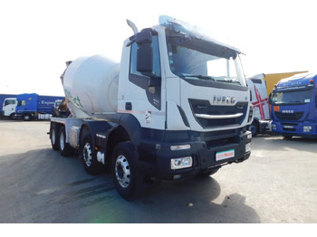 شاحنة خلاطة خرسانة Iveco Ad340x: صور 2