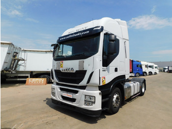 شاحنة جرار IVECO