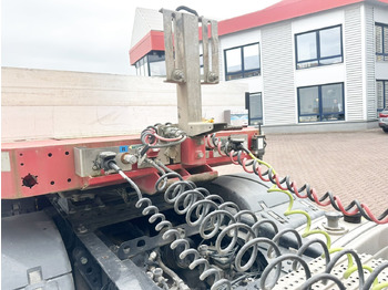 عربة مسطحة منخفضة نصف مقطورة لنقل المعدات الثقيلة Goldhofer STZ L 6-67/80 A STZ-L 6-67/80 A, 6 Achsen, 86.000kg Ges.-Gew.: صور 5 عربة مسطحة منخفضة نصف مقطورة لنقل المعدات الثقيلة Goldhofer STZ L 6-67/80 A STZ-L 6-67/80 A, 6 Achsen, 86.000kg Ges.-Gew.: صور 5