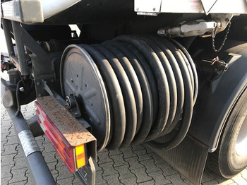 شاحنة صهريج Mercedes-Benz Actros 1841 L 4x2 Actros 1841 L 4x2, Esterer Tankaufbau ca. 13.500l, 2 Kammern: صور 4