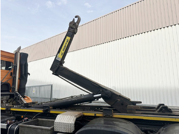 شاحنة ذات الخطاف Mercedes-Benz Arocs 2552 L 6x2 Arocs 2552 L 6x2, Lenk-/Liftachse: صور 2 شاحنة ذات الخطاف Mercedes-Benz Arocs 2552 L 6x2 Arocs 2552 L 6x2, Lenk-/Liftachse: صور 2