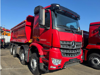 Mercedes-Benz Arocs 4145 K 8x4/4 Arocs 4145 K 8x4/4, Grounder, MultimediaCockpit, Navi, Stahlmulde ca. 16m³ إيجار Mercedes-Benz Arocs 4145 K 8x4/4 Arocs 4145 K 8x4/4, Grounder, MultimediaCockpit, Navi, Stahlmulde ca. 16m³: صور 1