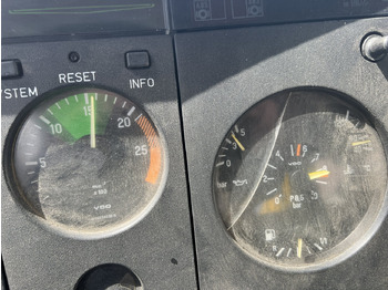 الشاسيه شاحنة Mercedes-Benz SK II 2638/44 A 6x6 SK II 2638/44 A 6x6, V8, Retarder: صور 2 الشاسيه شاحنة Mercedes-Benz SK II 2638/44 A 6x6 SK II 2638/44 A 6x6, V8, Retarder: صور 2