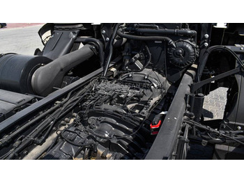 الشاسيه شاحنة IVECO T-WAY Chassis  6×4 AD380T47H WHEELBASE 4500 MY25: صور 5