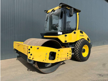 مدحلة BOMAG