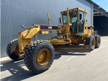 آلة تسوية الأرض CATERPILLAR 140H