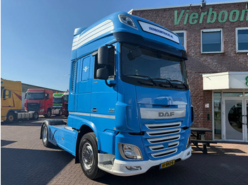 شاحنة جرار DAF XF 440