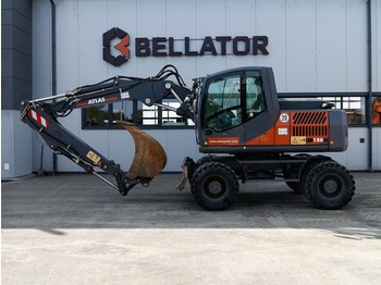 حفارة على عجلات