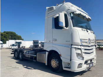 الشاسيه شاحنة MERCEDES-BENZ Actros 2545