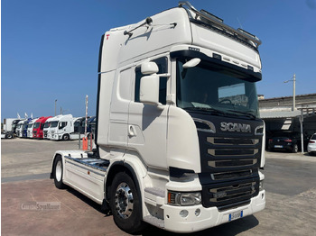 شاحنة جرار SCANIA R 560