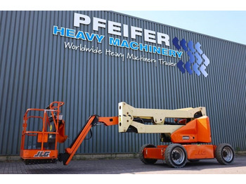 رافعات سلة مفصلية JLG E450AJ