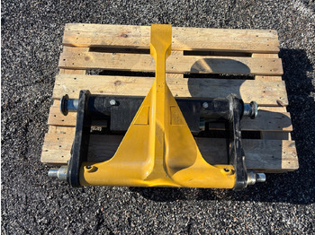 معدات البناء CATERPILLAR 908
