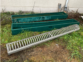 المعدات لتربية الماشية