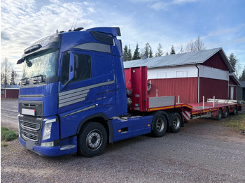 شاحنة VOLVO