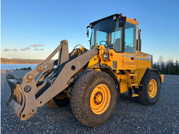 اللودر بعجل VOLVO L50