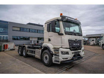 شاحنة ذات الخطاف MAN TGS 26.430 6x2-4 BL: صور 2