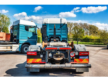 شاحنة ذات الخطاف MAN TGX 26.510 6x2-4 LL + AJK: صور 4