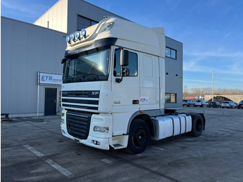 شاحنة جرار DAF XF 105 460