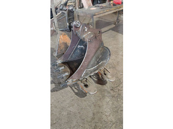 بكت حفار HITACHI