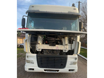 شاحنة جرار DAF XF 95 430