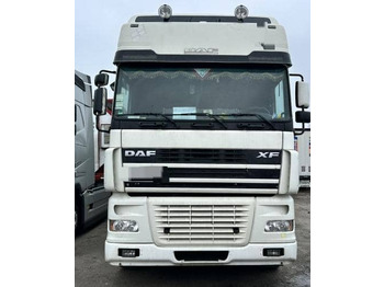 شاحنة جرار DAF XF 95