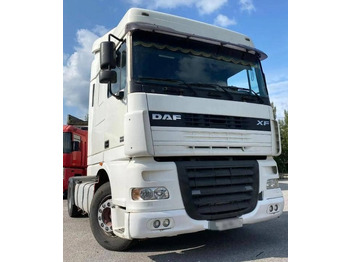 شاحنة جرار DAF XF 95