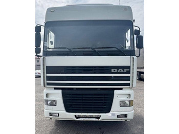 شاحنة جرار DAF XF 95