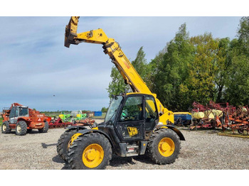 رافعة تلسكوبية JCB