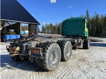 الشاسيه شاحنة Scania R124 with cameleont quick lock, underbite and plow attachments: صور 4