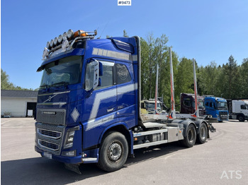 شاحنة قطع الأشجار VOLVO FH16 750
