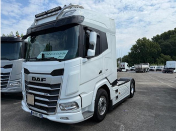 شاحنة جرار DAF XF 530