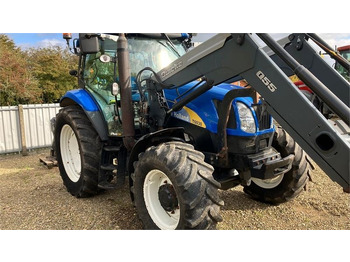 جرار NEW HOLLAND T6000